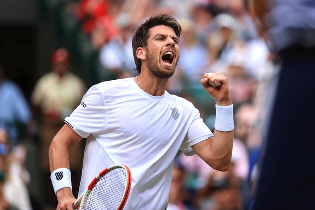 Tennis Wimbledon Tag 9 5. Juli 2022 Tennis Wimbledon Tag 9 Cameron Norrie GBR feiert einen Punktgewinn gegen David Goffin BEL während des Viertelfinalspiels im Herreneinzel Foto Simon Stacpoole Offside London UK  Copyright: xSimonxStacpoolexOffside