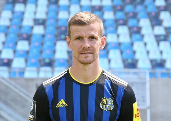 05 07 2022, xfkfnsx, football 3 league, 1 FC Saarbruecken photocall season 2022 23 emspor, v l Manuel Zeitz 1 FC Saarbruecken DFL DFB REGULATES PROHIBIT ANY USE OF PHOTOGRAPHS as IMAGE SEQUENCES and or QUASI VIDEO Saarbruecken