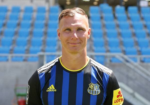 05 07 2022, xfkfnsx, football 3 league, 1 FC Saarbruecken photocall season 2022 23 emspor, v l Tobias Jänicke 1 FC Saarbruecken DFL DFB REGULATES PROHIBIT ANY USE OF PHOTOGRAPHS as IMAGE SEQUENCES and or QUASI VIDEO Saarbruecken