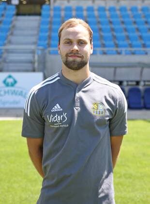 05 07 2022, xfkfnsx, football 3 league, 1 FC Saarbruecken photo session season 2022 23 emspor, v l physiotherapist Tom Spengler 1 FC Saarbruecken DFL DFB REGULATES PROHIBIT ANY USE OF PHOTOGRAPHS as IMAGE SEQUENCES and or QUASI VIDEO Saarbruecken