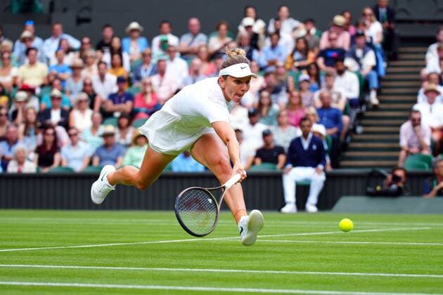 Mandatory Credit: Photo by Javier Garcia Shutterstock (13018042bk) Simona Halep during her quarter-final match Wimbledon Tennis Championships, Day 10, The All England Lawn Tennis and Croquet Club, London, UK - 06 Jul 2022 Wimbledon Tennis Championships, Day 10, The All England Lawn Tennis and Croquet Club, London, UK - 06 Jul 2022  Copyright: xJavierxGarcia Shutterstockx 13018042bk