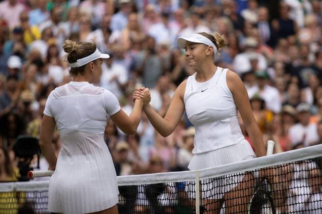 Mandatory Credit: Photo by Ella Ling Shutterstock (13018040ac) Simona Halep celebrates winning her quarter final match Wimbledon Tennis Championships, Day 10, The All England Lawn Tennis and Croquet Club, London, UK - 06 Jul 2022 Wimbledon Tennis Championships, Day 10, The All England Lawn Tennis and Croquet Club, London, UK - 06 Jul 2022  Copyright: xEllaxLing Shutterstockx 13018040ac
