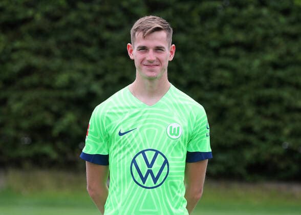 VfL Wolfsburg photo appointment Jakub Kaminski VfL Wolfsburg 06 07 2022, 1 BL, portrait appointment 2022 23, Wolfsburg