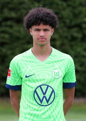 VfL Wolfsburg photo appointment Kevin Paredes VfL Wolfsburg 06 07 2022, 1 BL, portrait appointment 2022 23, Wolfsburg