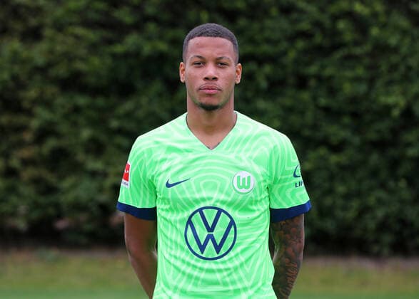 VfL Wolfsburg photo appointment Aster Vranckx VfL Wolfsburg 06 07 2022, 1 BL, Porträttermin 2022 23, Wolfsburg