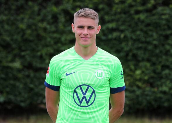 VfL Wolfsburg photo appointment Micky van de Ven VfL Wolfsburg 06 07 2022, 1 BL, portrait appointment 2022 23, Wolfsburg
