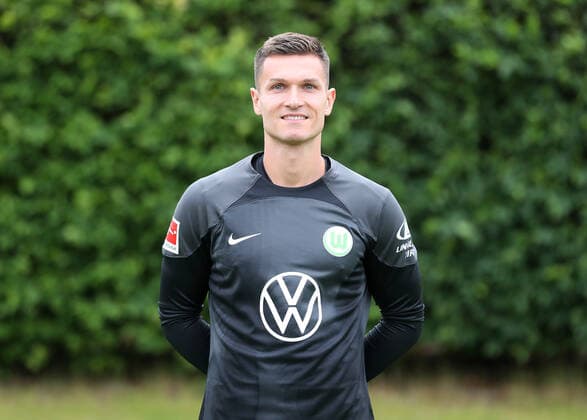 VfL Wolfsburg photo appointment goalkeeper Pavao Pervan VfL Wolfsburg 06 07 2022, 1 BL, Porträttermin 2022 23, Wolfsburg