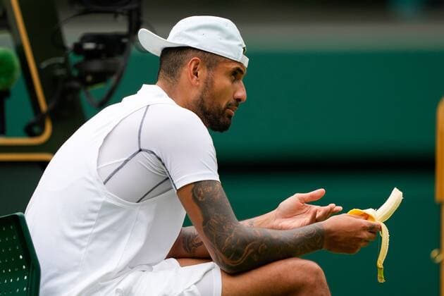 Mandatory Credit: Photo by Dave Shopland Shutterstock (13018039ba) Nick Kyrgios reacts during his quarter final match Wimbledon Tennis Championships, Day 10, The All England Lawn Tennis and Croquet Club, London, UK - 06 Jul 2022 Wimbledon Tennis Championships, Day 10, The All England Lawn Tennis and Croquet Club, London, UK - 06 Jul 2022  Copyright: xDavexShopland Shutterstockx 13018039ba