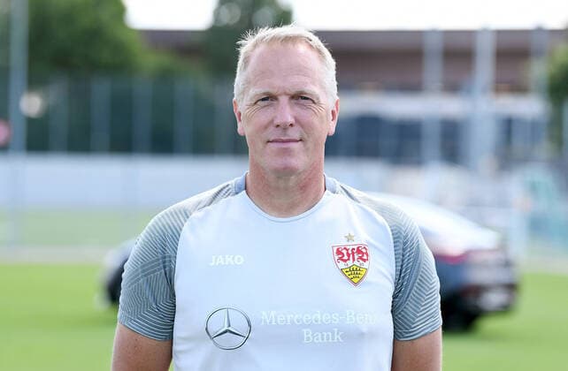FUSSBALL 1 BUNDESLIGA SAISON 2022 2023 05 07 2022 Photo session at VfB Stuttgart on the training ground Director Performance Oliver Bartlett