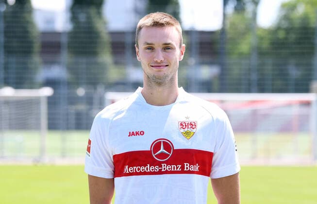 FOOTBALL 1 FEDERAL LEAGUE SEASON 2022 2023 05 07 2022 Photo session at VfB Stuttgart training ground Sasa Kalajdzic