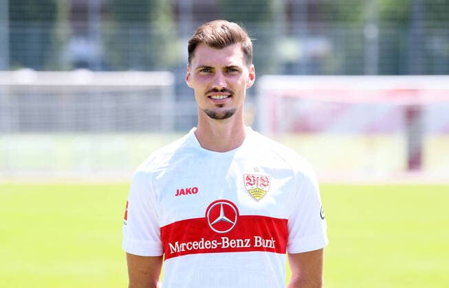 FUSSBALL 1 BUNDESLIGA SAISON 2022 2023 05 07 2022 photo opportunity at VfB Stuttgart on the training ground Pascal Stenzel