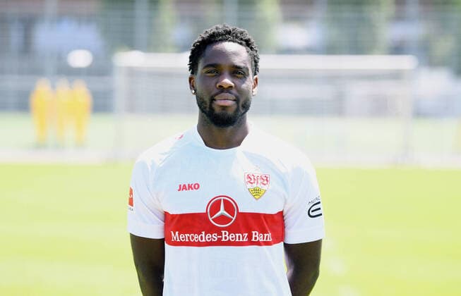 FUSSBALL 1 BUNDESLIGA SAISON 2022 2023 05 07 2022 Photo session at VfB Stuttgart training ground Orel Mangala