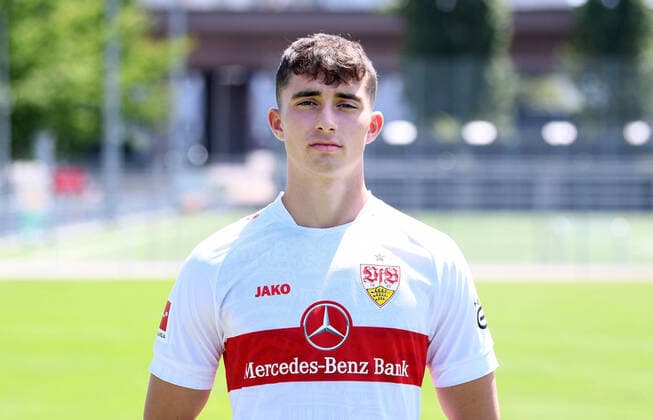 FUSSBALL 1 BUNDESLIGA SAISON 2022 2023 05 07 2022 Photo opportunity at VfB Stuttgart on the training ground Thomas Kastanaras