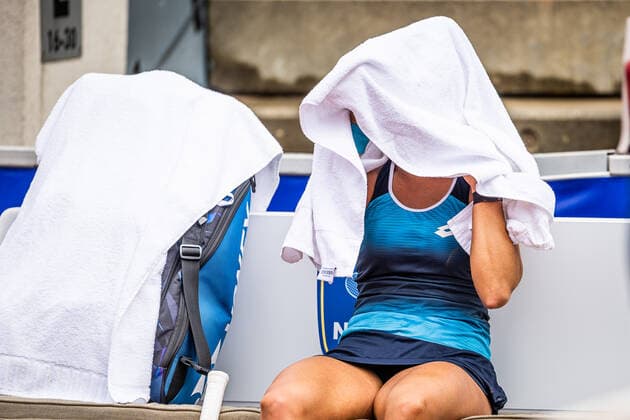 220707 A tennis player depresses during day 4 of the WTA Nordea Open on July 7, 2022 in Bastad,  Copyright: CHRISTOFFERxBORGxMATTISSON BB220707CB003