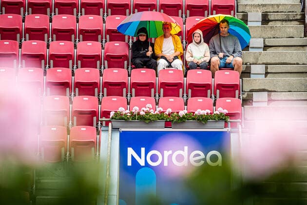 220707 Askadare sits with umbrellas in the stands during day 4 of the WTA Nordea Open on July 7, 2022 in Bastad,  Copyright: CHRISTOFFERxBORGxMATTISSON BB220707CB021