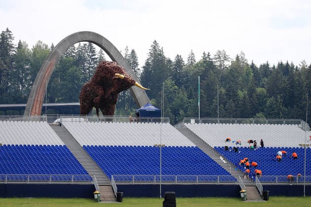 FORMULA 1 - GP of Austria 2022 SPIELBERG,AUSTRIA,07.JUL.22 - MOTORSPORTS, FORMULA 1 - Grand Prix of Austria, Red Bull Ring, preview. Image shows a sculpture of a bulla and a grand stand.  GEPAxpictures xMarioxBuehner