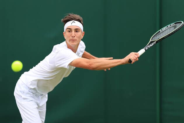 Tennis Wimbledon Tag 10 6. Juli 2022 Tennis Wimbledon Tag 10 Kilian Feldbausch SUI in Aktion gegen Mili Poljicak CRO in ihrem Jungen-Einzel-Viertelfinale Foto Simon Stacpoole Abseits London UK  Copyright: xSimonxStacpoolexOffside