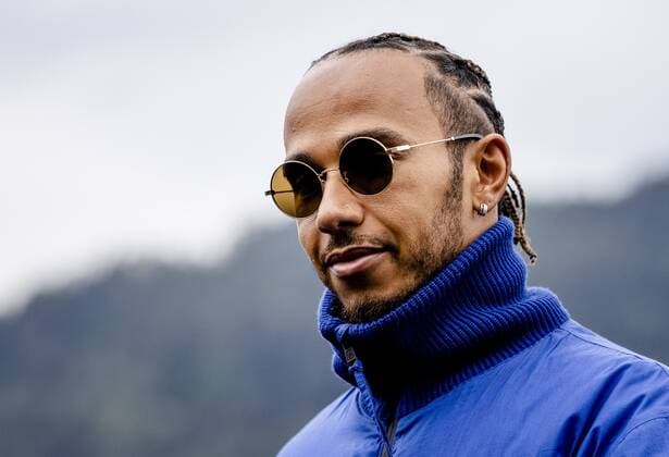 SPIELBERG Lewis Hamilton Mercedes arrives at the Red Bull Ring race track ahead of the Austrian Grand Prix ANP SEM VAN DER WAL F1 Grand Prix of Austria Qualifying 2022 xVIxANPxSportx xxANPxIVx 451440110 originalFilename: 451440110.jpg