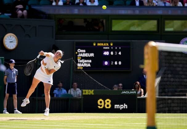 Mandatory Credit: Photo by Dave Shopland Shutterstock (13018044ap) Ons Jabeur during her semi final match Wimbledon Tennis Championships, Day 11, The All England Lawn Tennis and Croquet Club, London, UK - 07 Jul 2022 Wimbledon Tennis Championships, Day 11, The All England Lawn Tennis and Croquet Club, London, UK - 07 Jul 2022  Copyright: xDavexShopland Shutterstockx 13018044ap