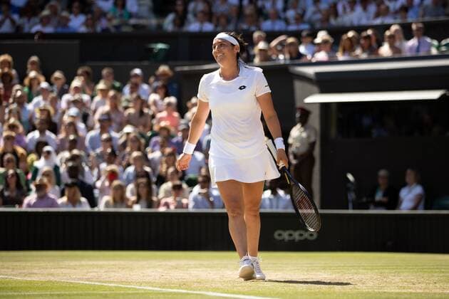 Mandatory Credit: Photo by Ella Ling Shutterstock (13018045at) Ons Jabeur celebrates victory in her semi final match Wimbledon Tennis Championships, Day 11, The All England Lawn Tennis and Croquet Club, London, UK - 07 Jul 2022 Wimbledon Tennis Championships, Day 11, The All England Lawn Tennis and Croquet Club, London, UK - 07 Jul 2022  Copyright: xEllaxLing Shutterstockx 13018045at