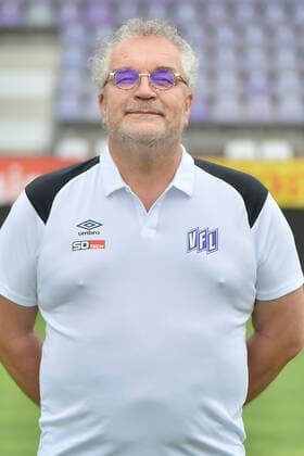 Soccer 3 Liga Porträttermin 2022 2023 VfL Osnabrück on 07 07 2022 at the Bremer bridge in Osnabrück team doctor Dr Tom Herzig Osnabrueck MT