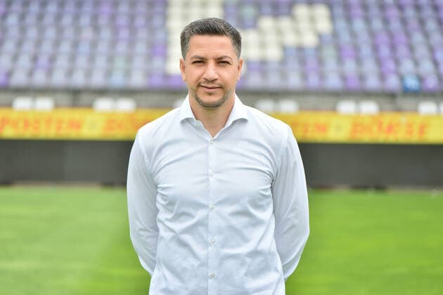 Soccer 3 Liga Porträttermin 2022 2023 VfL Osnabrück on 07 07 2022 at the Bremen Bridge in Osnabrück Sports Director Amir Shapourzadeh Osnabrueck MT