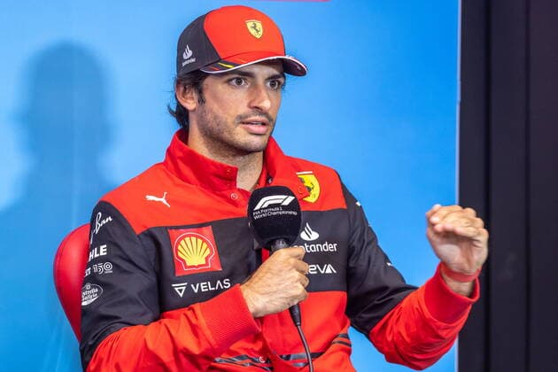 07 07 2022, Red Bull Ring, Spielberg, AUT, FIA, Formula One, Austrian Grand Prix, preliminary report, in picture Carlos Sainz ESP Ferrari Carlos Sainz ESP Ferrari during preliminary reports befor the Austrian FIA Formula One Grand Prix at the Red Bull Ring in Spielberg, Austria on 2022 07 07 Expa Spielberg  EP_gro