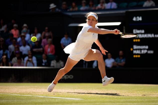 Mandatory Credit: Photo by Ella Ling Shutterstock (13018045bc) Simona Halep during her semi final match Wimbledon Tennis Championships, Day 11, The All England Lawn Tennis and Croquet Club, London, UK - 07 Jul 2022 Wimbledon Tennis Championships, Day 11, The All England Lawn Tennis and Croquet Club, London, UK - 07 Jul 2022  Copyright: xEllaxLing Shutterstockx 13018045bc