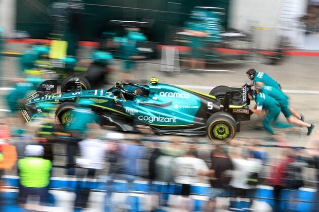 FORMULA 1 - GP of Austria 2022 SPIELBERG,AUSTRIA,07.JUL.22 - MOTORSPORTS, FORMULA 1 - Grand Prix of Austria, Red Bull Ring, preview. Image shows a feature with the car of Sebastian Vettel (GER Aston Martin) during a pit stop training.  GEPAxpictures xMarioxBuehner