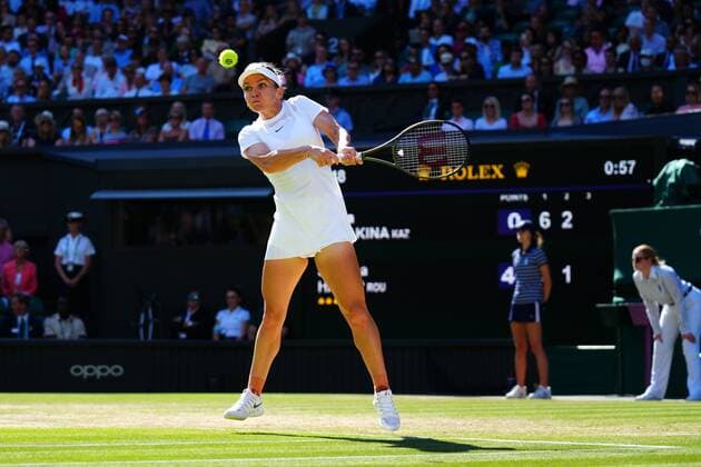 Mandatory Credit: Photo by Javier Garcia Shutterstock (13018047dv) Simona Halep during her semi final match Wimbledon Tennis Championships, Day 11, The All England Lawn Tennis and Croquet Club, London, UK - 07 Jul 2022 Wimbledon Tennis Championships, Day 11, The All England Lawn Tennis and Croquet Club, London, UK - 07 Jul 2022  Copyright: xJavierxGarcia Shutterstockx 13018047dv