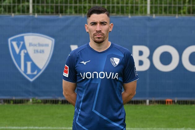 Danilo Soares VfL Bochum 1 BL, portrait date 2022 2023 Bochum North Rhine Westphalia Germany Team2