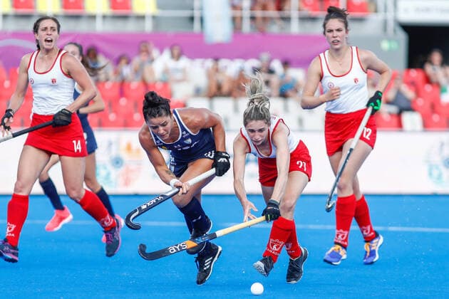 July 7, 2022, TERRASSA, BARCELONA, SPAIN: Maria Granatto of Argentina and Amanda Woodcroft of Canada in action during the FIH Hockey Women s World Cup 2022, Pool C, hockey match played between Argentina v Canada at Estadi Olimpic on July 06, 2022, in Terrassa, Barcelona, Spain. TERRASSA SPAIN - ZUMAa181 20220707_zaa_a181_018 Copyright: xIrinaxR.xHx