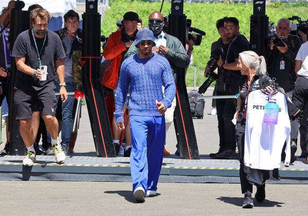 FORMULA 1 - GP of Austria 2022 SPIELBERG,AUSTRIA,08.JUL.22 - MOTORSPORTS, FORMULA 1 - Grand Prix of Austria, Red Bull Ring, practice and qualifying. Image shows Lewis Hamilton (GBR Mercedes).  GEPAxpictures xWolfgangxGrebien