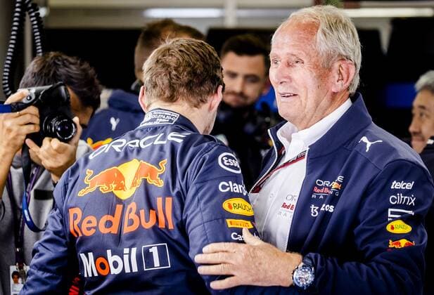 SPIELBERG Helmut Marko and Max Verstappen Red Bull in the pit box after the 1st practice session ahead of the F1 Austrian Grand Prix at the Red Bull Ring on July 8, 2022 in Spielberg, Austria ANP SEM VAN DER WAL F1 Grand Prix of Austria Practice 2022 xVIxANPxSportx xxANPxIVx 451492609 originalFilename: 451492609.jpg