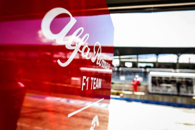 Sport Bilder des Tages Alfa Romeo F1 Team ORLEN, ambiance logo during the Formula 1 Rolex Grosser Preis Von Osterreich 2022, 2022 Austrian Grand Prix, 11th round of the 2022 FIA Formula One World Championship, WM, Weltmeisterschaft from July 8 to 10, 2022 on the Red Bull Ring, in Spielberg, Austria - F1 - AUSTRIAN GRAND PRIX 2022 DPPI Panoramic  00122026_AV6_4033