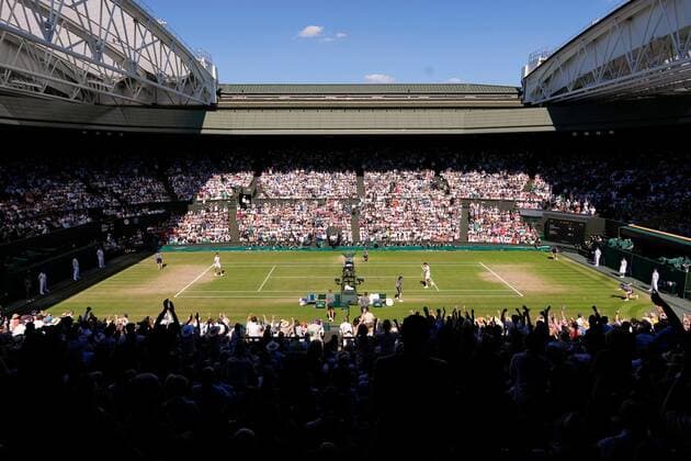 Mandatory Credit: Photo by Dave Shopland Shutterstock (13018048a) Cameron Norrie celebrates winning the first set during his semi-final match Wimbledon Tennis Championships, Day 12, The All England Lawn Tennis and Croquet Club, London, UK - 08 Jul 2022 Wimbledon Tennis Championships, Day 12, The All England Lawn Tennis and Croquet Club, London, UK - 08 Jul 2022  Copyright: xDavexShopland Shutterstockx 13018048a
