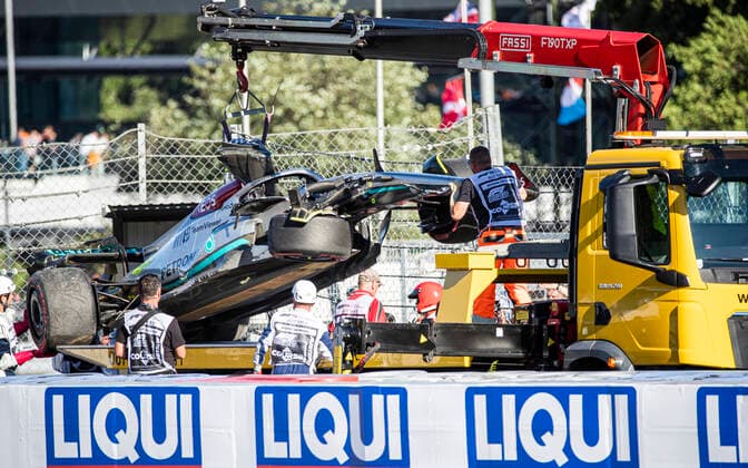 FORMULA 1 - GP of Austria 2022 SPIELBERG,AUSTRIA,08.JUL.22 - MOTORSPORTS, FORMULA 1 - Grand Prix of Austria, Red Bull Ring, practice and qualifying. Image shows the car of Lewis Hamilton (GBR Mercedes).  GEPAxpictures xWolfgangxJannach