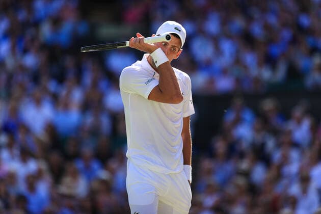 Tennis Wimbledon Tag 12 8. Juli 2022 Tennis Wimbledon Tag 12 Novak Djokovic SRB während seines Halbfinalspiels im Herreneinzel gegen Cameron Norrie GBR Foto Simon Stacpoole Abseits London UK  Copyright: xSimonxStacpoolexOffside