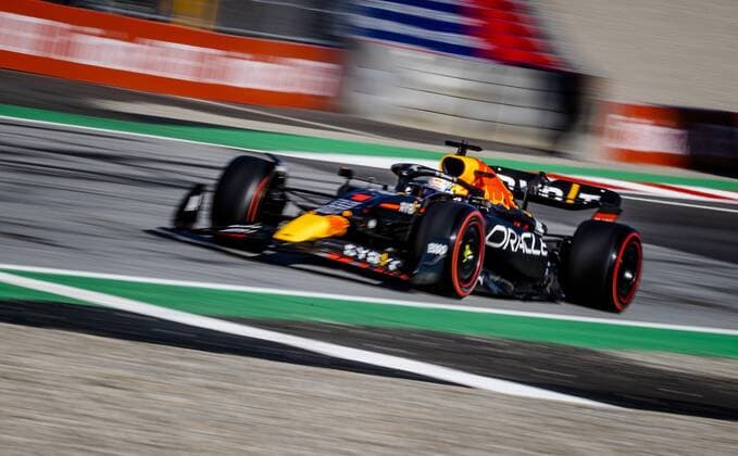 SPIELBERG Max Verstappen 1 with the Oracle Red Bull Racing RB18 Honda during the qualifying ahead of the F1 Grand Prix of Austria at the Red Bull Ring on July 8, 2022 in Spielberg, Austria ANP SEM VAN DER WAL F1 Grand Prix of Austria Qualifying 2022 xVIxANPxSportx xxANPxIVx 451504140 originalFilename: 451504140.jpg