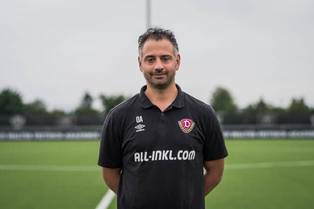Team doctor Dr med Onays al Sadi SG Dynamo Dresden 3 Liga, Porträttermin 2022 2023