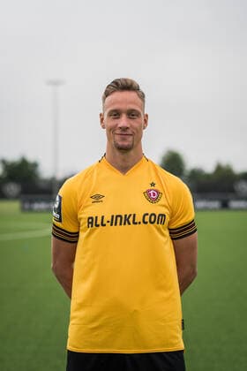 Tim Knipping SG Dynamo Dresden 3 league, portrait date 2022 2023