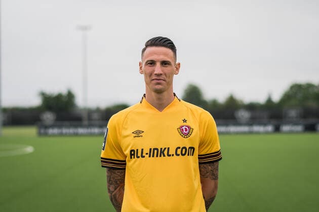 Panagiotis Vlachodimos SG Dynamo Dresden 3 league, portrait date 2022 2023