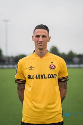 Panagiotis Vlachodimos SG Dynamo Dresden 3 league, portrait date 2022 2023