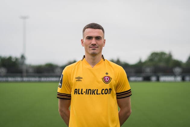 Dennis Borkowski SG Dynamo Dresden 3 league, portrait date 2022 2023