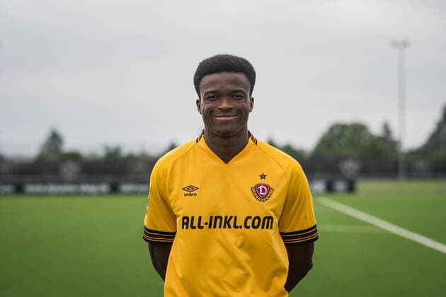 Michael Akoto SG Dynamo Dresden 3 league, portrait date 2022 2023