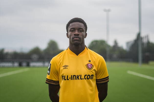 Christian Conteh SG Dynamo Dresden 3 league, portrait date 2022 2023
