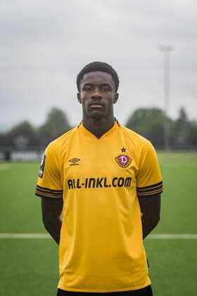 Christian Conteh SG Dynamo Dresden 3 league, portrait date 2022 2023