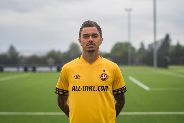 Oliver Batista Meier SG Dynamo Dresden 3 league, portrait date 2022 2023