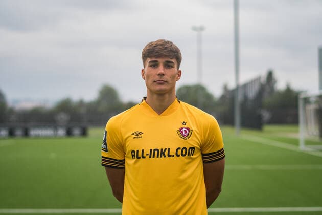Julius Hoffmann U19 SG Dynamo Dresden 3 league, portrait date 2022 2023