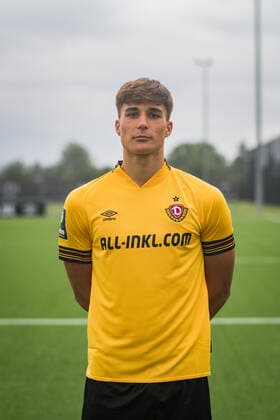 Julius Hoffmann U19 SG Dynamo Dresden 3 league, portrait date 2022 2023
